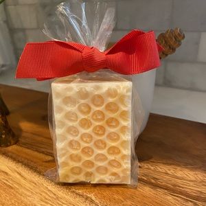 Honey bee soap bar!🐝